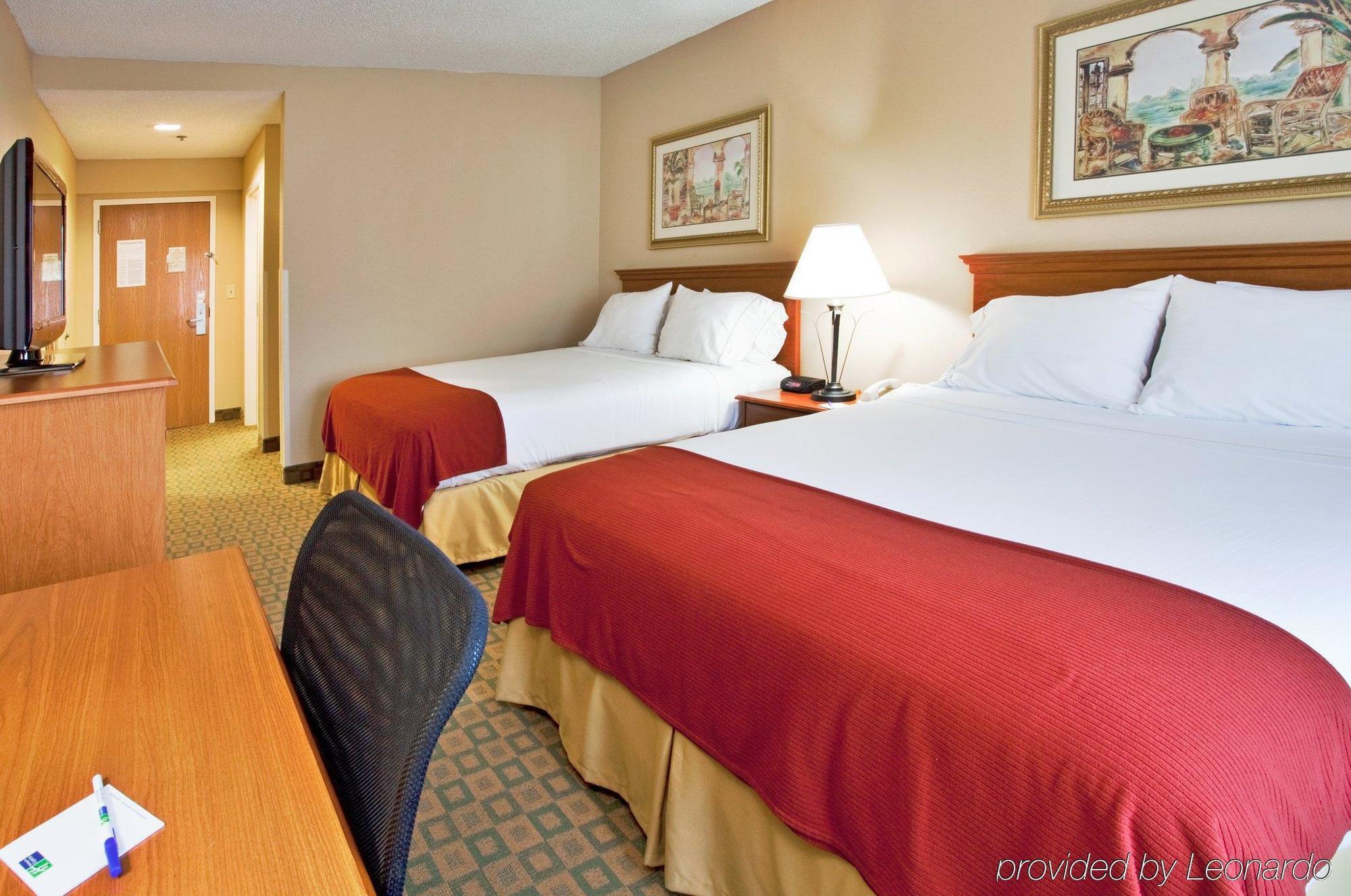 Holiday Inn Express & Suites Tavares By Ihg Kamer foto