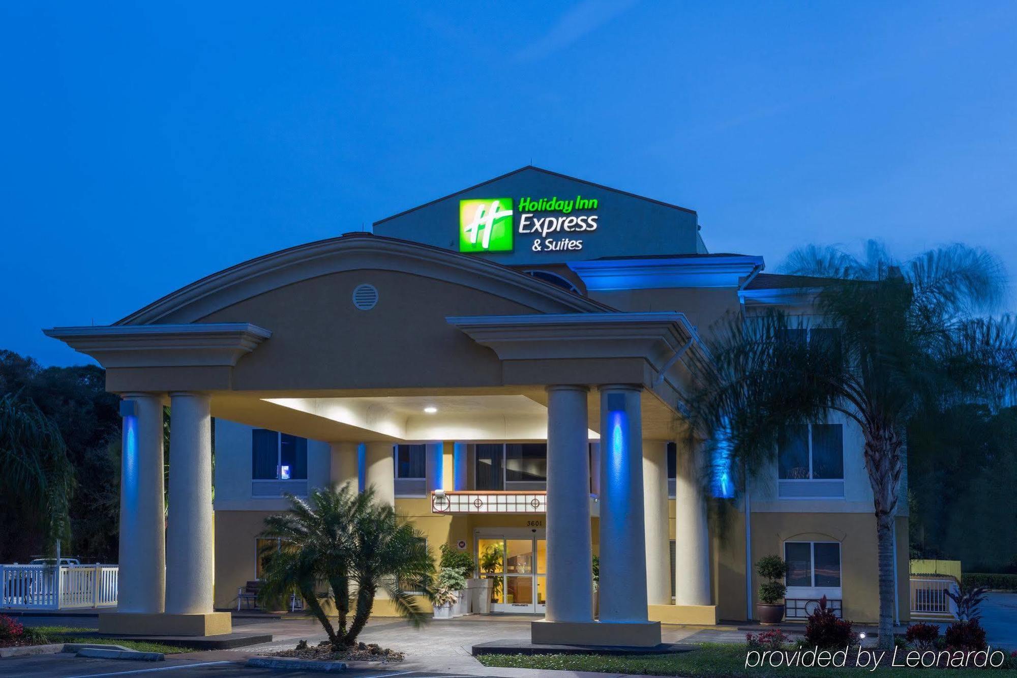 Holiday Inn Express & Suites Tavares By Ihg Buitenkant foto
